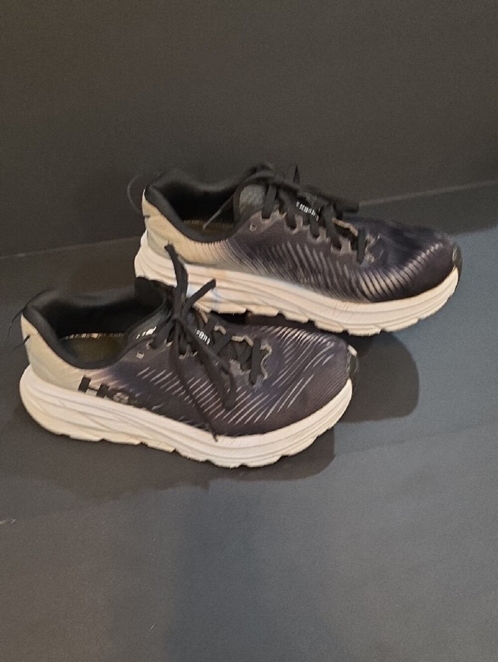 Hoka Rincon 3 Womens Black and White Cushioned Running Sneakers Size 8D Wide - Picture 3 of 10